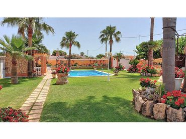 Villa avec piscine à vendre à Calle Riu