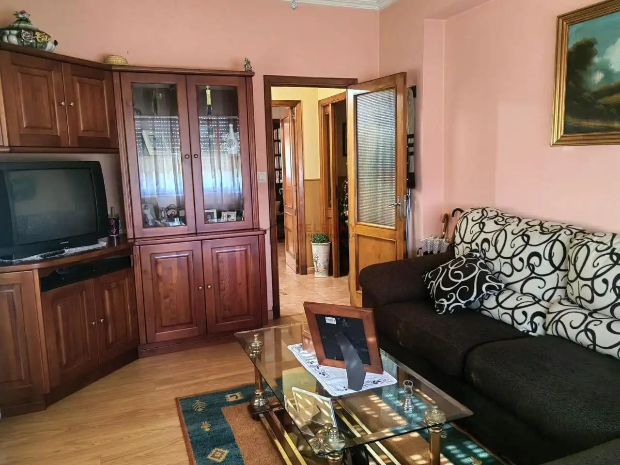 Sala d'estar de Casa o xalet en venda en Lalín amb Calefacció, Jardí privat i Traster