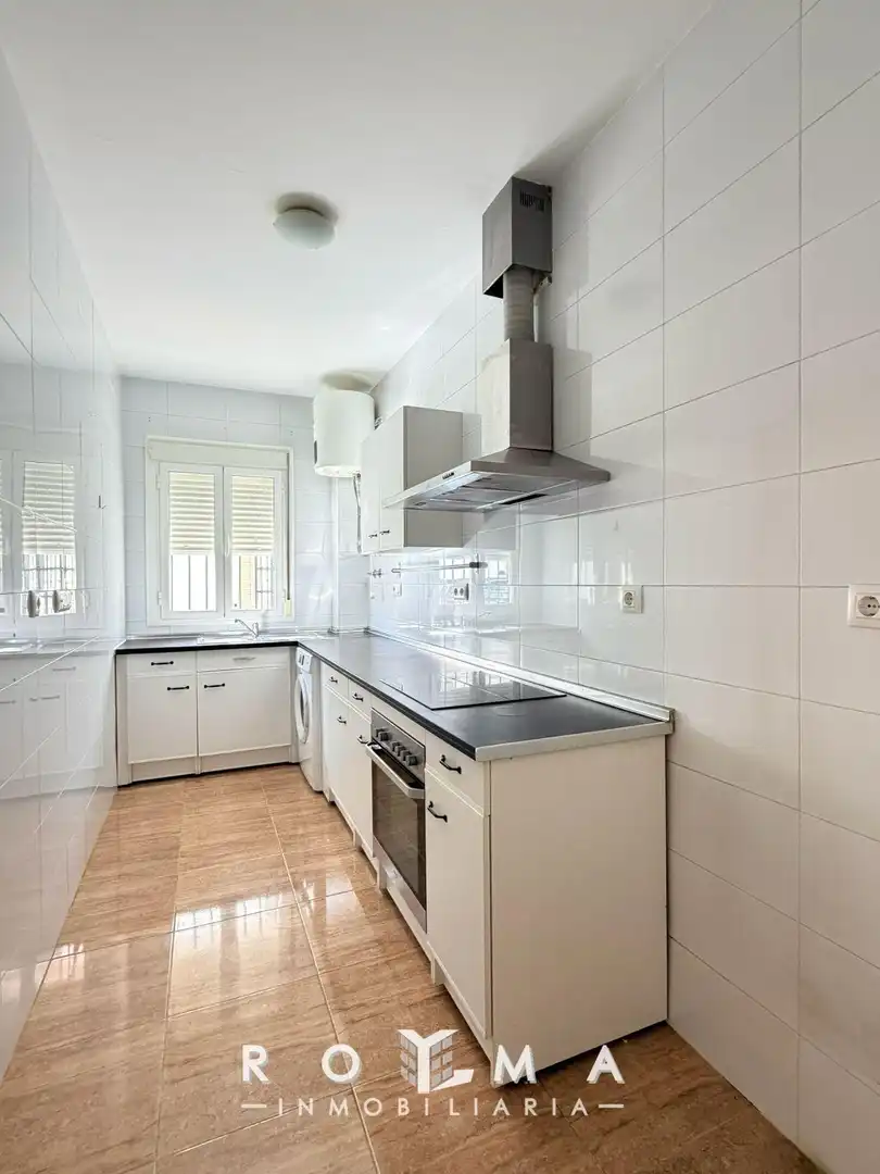 Cocina de Piso en venta en Dos Hermanas con Aire acondicionado