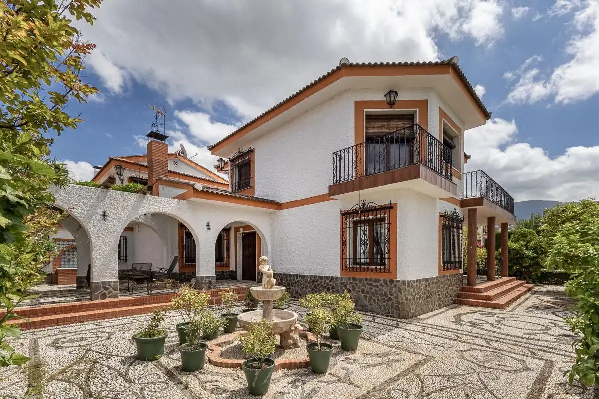 Detached house with pool for sale in Calle del Albaricoque, imagen 4