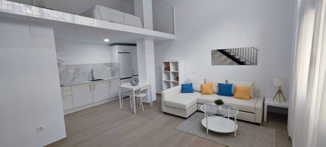 Estudio en Alquiler en Calle de Conan Doyle, 1 en Portada Alta - Pol. Crta. De Cártama