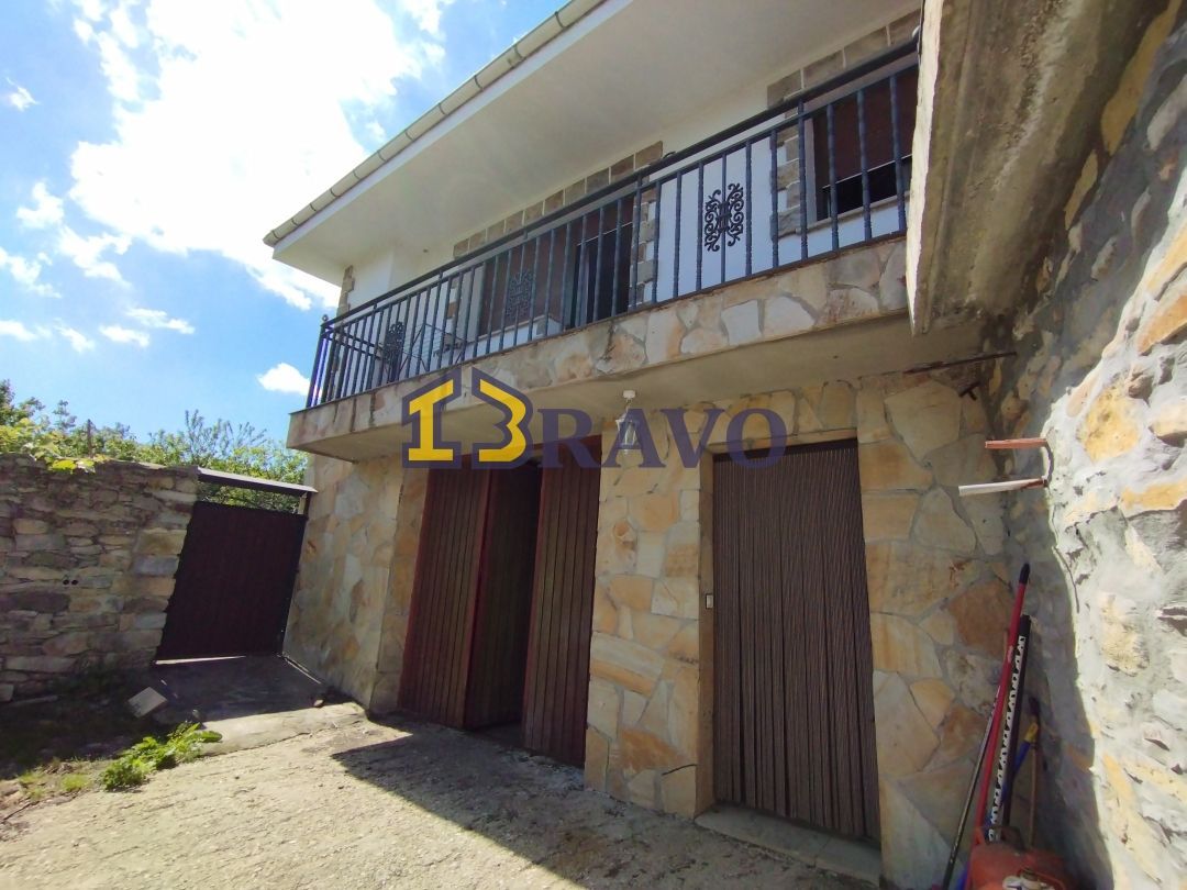 Exterior view of House or chalet for sale in Espinosa de los Monteros  with Heating, Terrace and Storage room