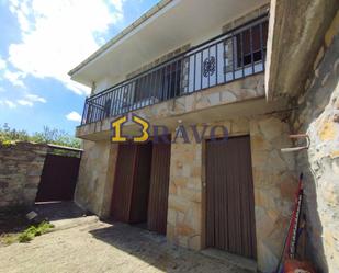 Exterior view of House or chalet for sale in Espinosa de los Monteros  with Heating, Terrace and Storage room