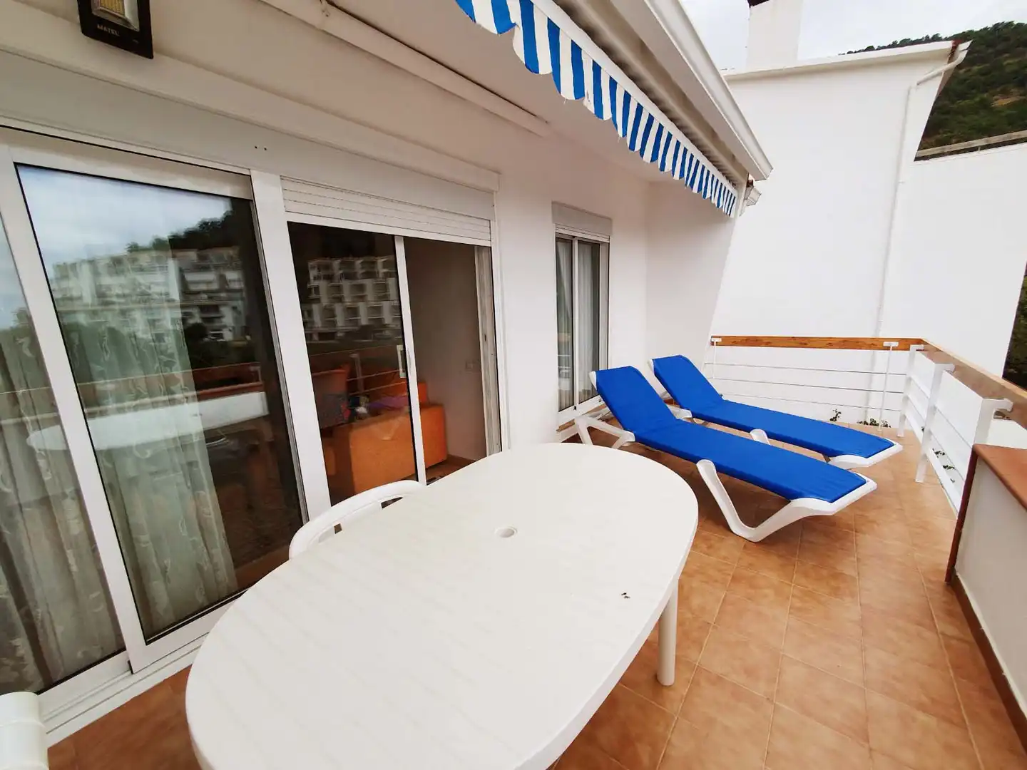Terrasse von Einfamilien-Reihenhaus zum Verkauf in Tossa de Mar mit Heizung, Parkett und Terrasse