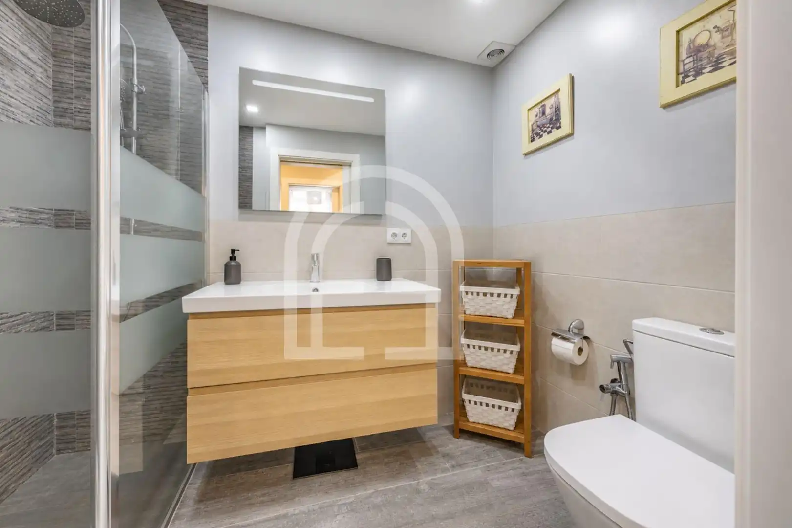 Baño de Piso en venta en Montgat con Aire acondicionado, Jardín privado y Terraza