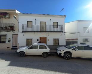 Vista exterior de Casa o xalet en venda en Alcaudete amb Aire condicionat, Terrassa i Balcó