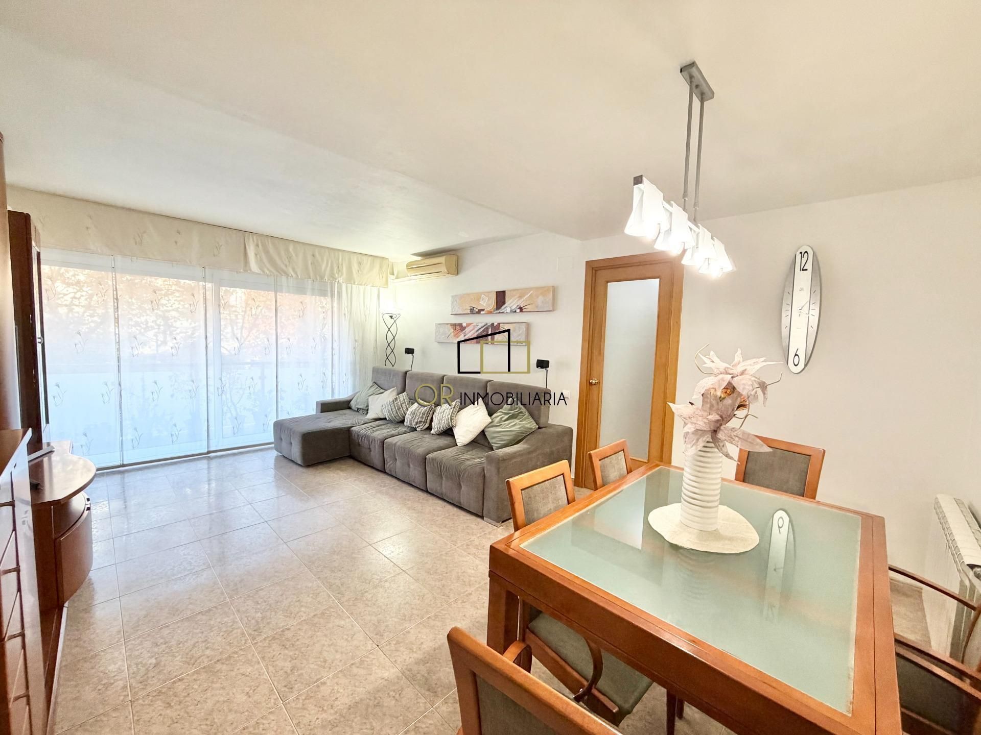 Sala de estar de Piso en venta en Vilafranca del Penedès con Aire acondicionado, Calefacción y Terraza