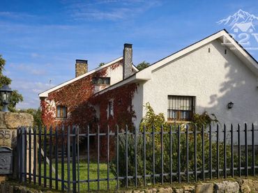 Casa con piscina in vendita a Navarra