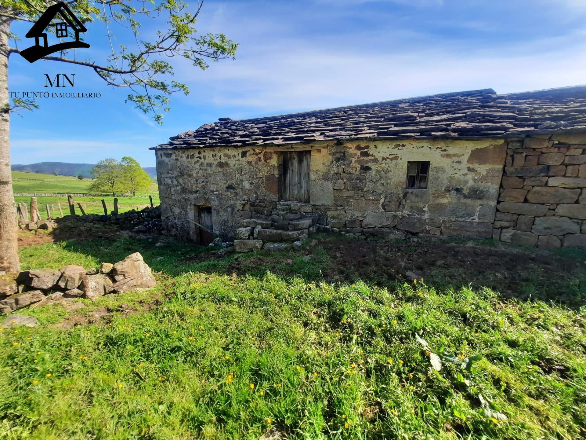 Exterior view of Country house for sale in Vega de Pas  with Private garden