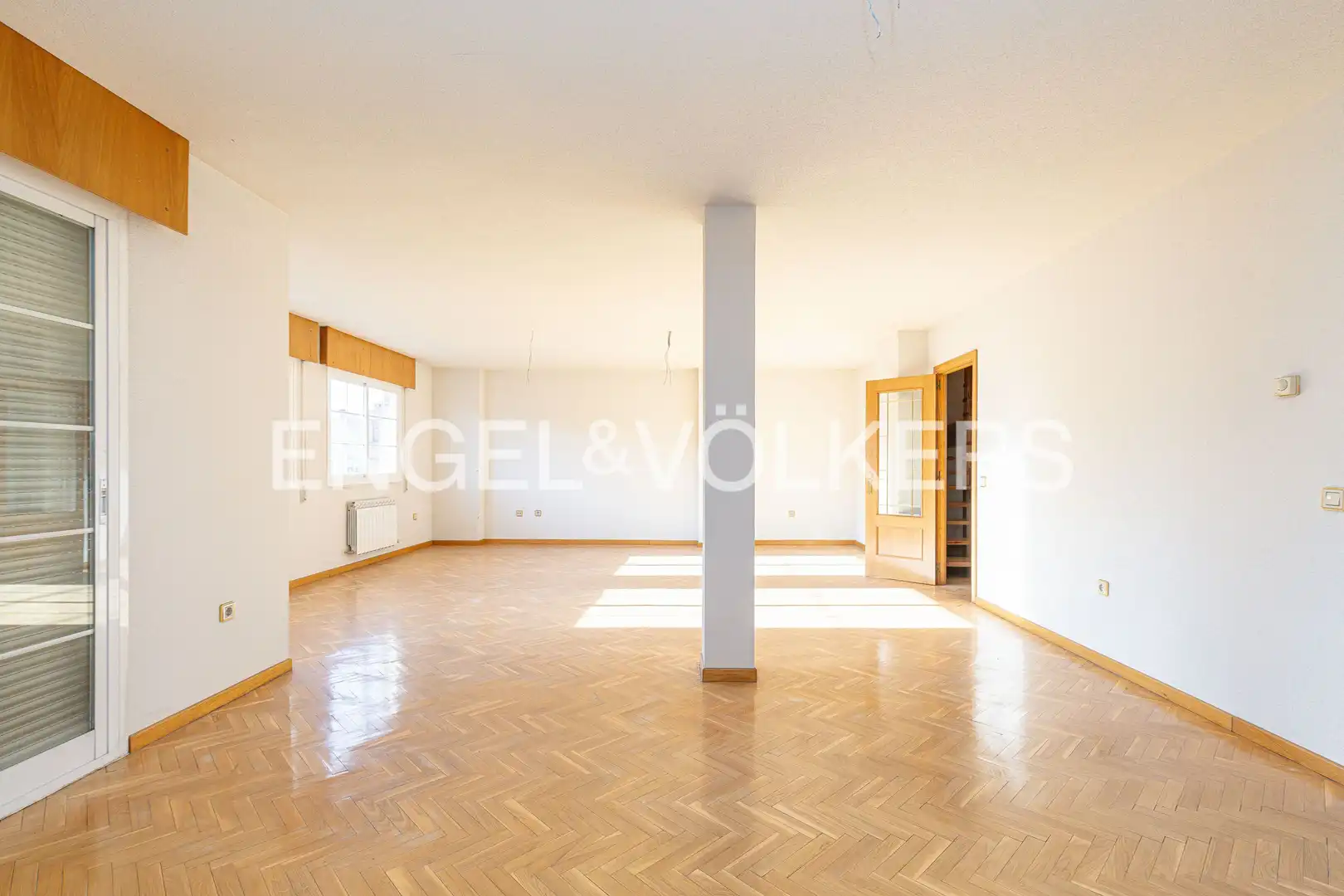 Wohnzimmer von Dachboden zum Verkauf in Coslada mit Heizung, Parkett und Terrasse