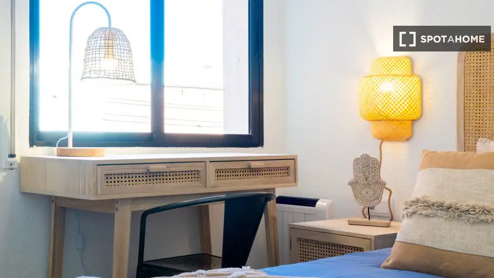 Bedroom of Flat for rent in Barcelona  with Air Conditioner, Heating and Furnished