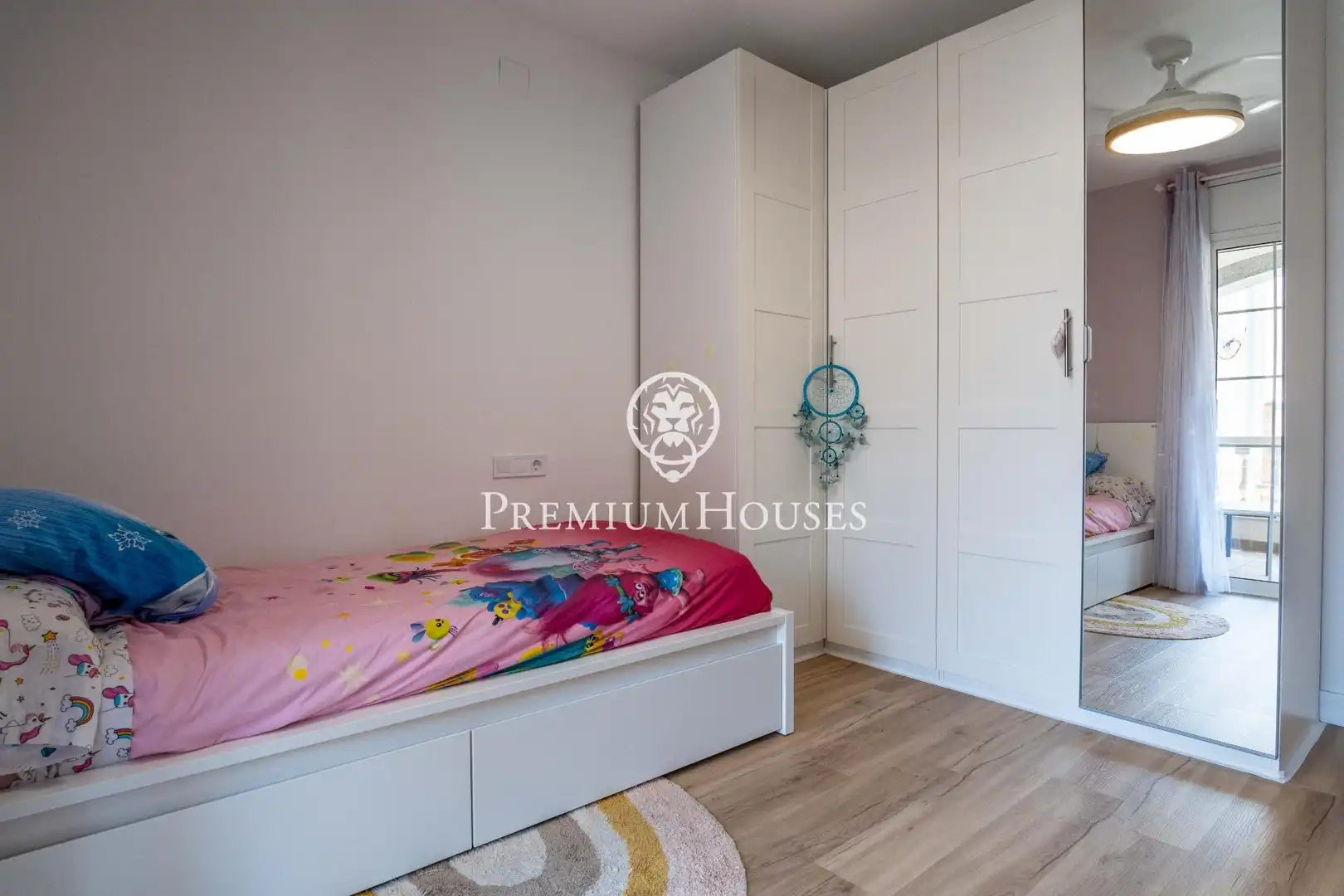 Bedroom of Detached homes for sale in Vilanova i la Geltrú  with Air Conditioner, Heating and Storage room