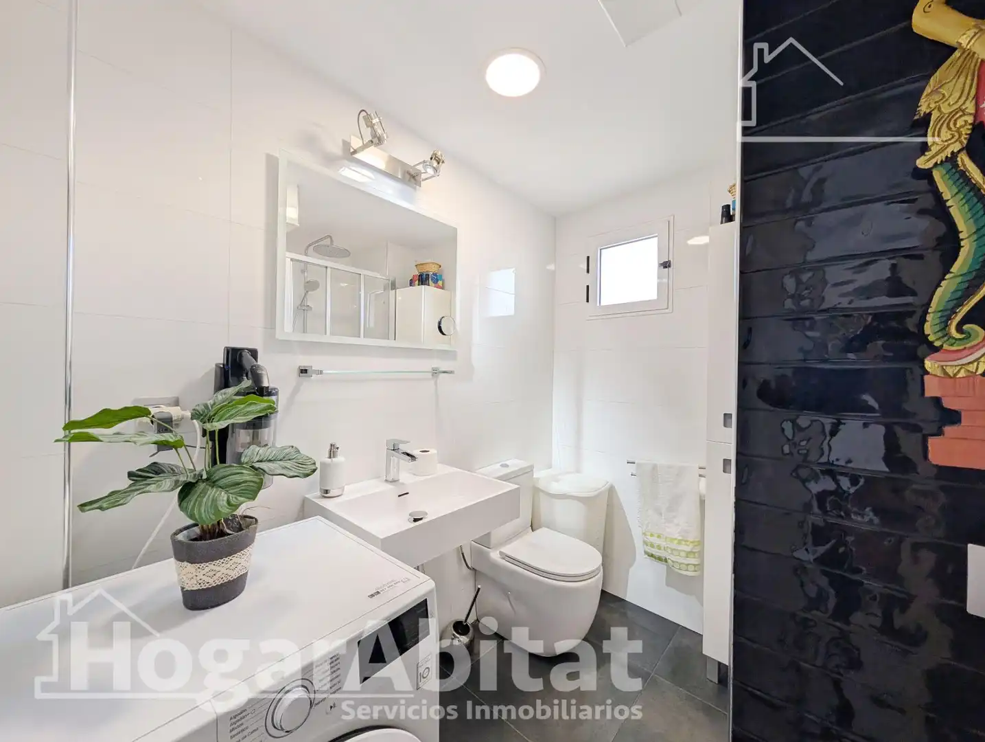 Bathroom of Flat for sale in Elche / Elx  with Air Conditioner, Heating and Parquet flooring