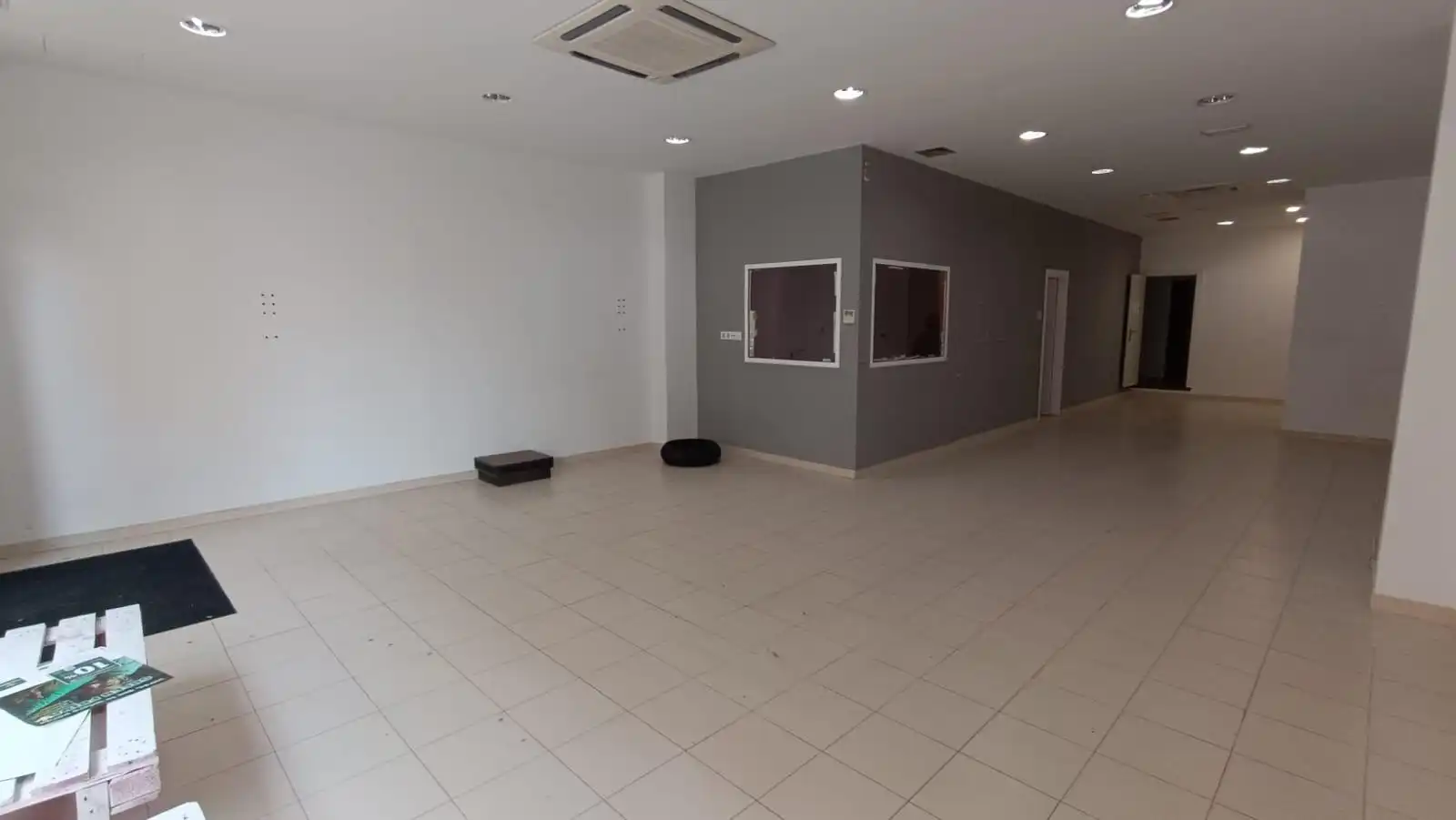 Local comercial en venda a Casco Antiguo, imagen 7