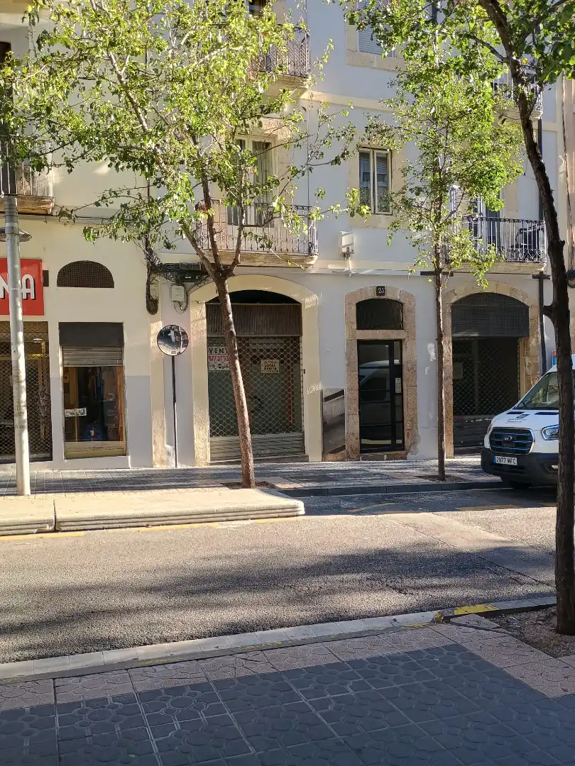 Gewerbefläche zum Verkauf in Carrer del Gasòmetre