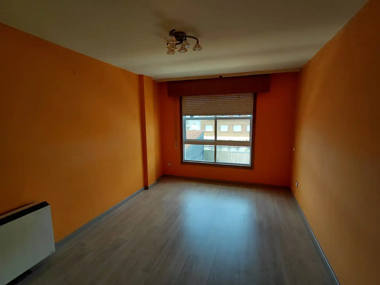 Schlafzimmer von Wohnung zum Verkauf in Melide mit Abstellraum