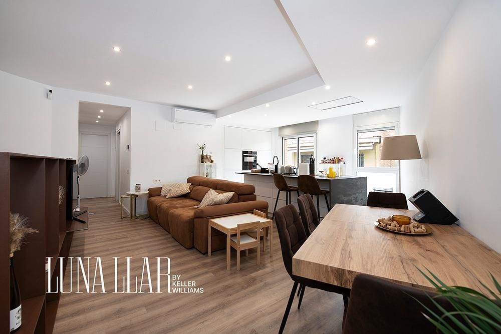 Living room of Single-family semi-detached for sale in Gavà  with Air Conditioner, Terrace and Storage room