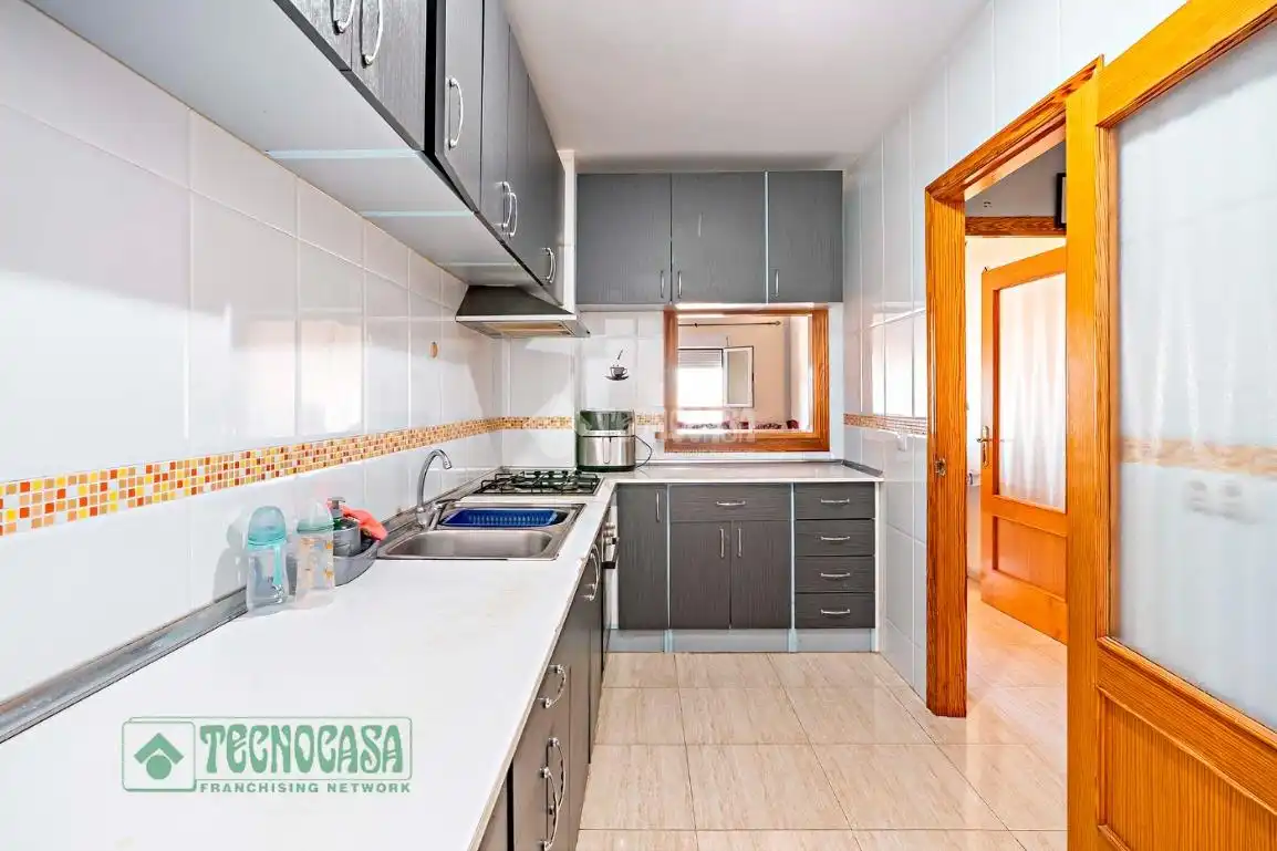 Küche von Wohnung zum Verkauf in Vícar mit Heizung