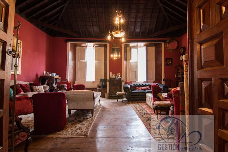 Living room of Houses for sale in San Cristóbal de la Laguna  with Terrace and Storage room