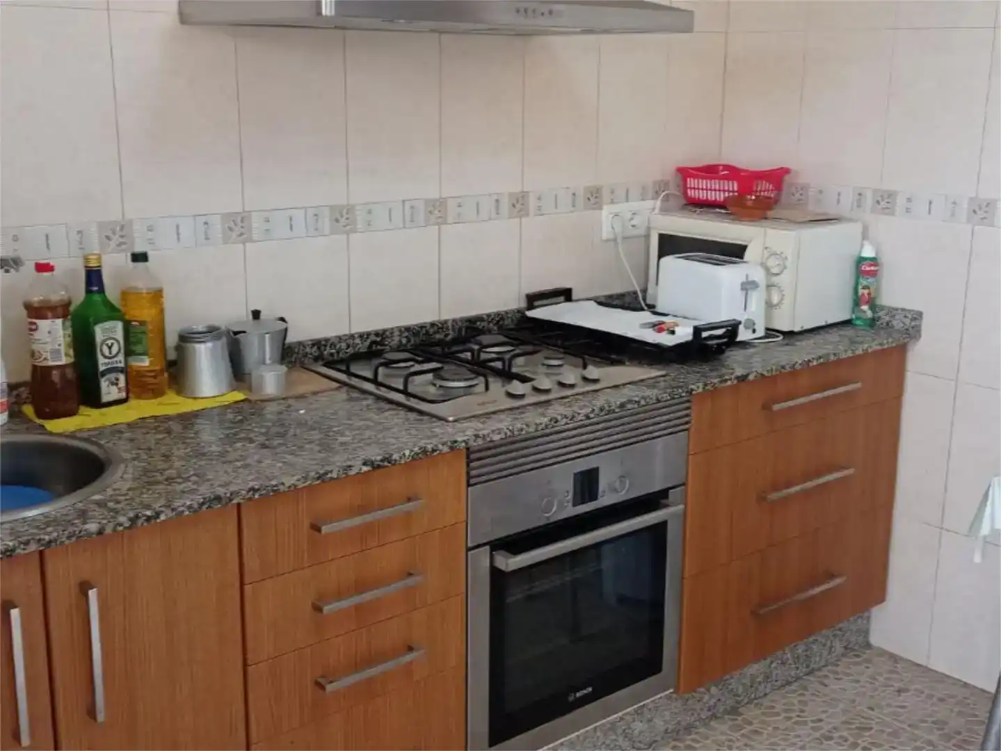Cuina de Casa adosada en venda en Petín amb Moblat