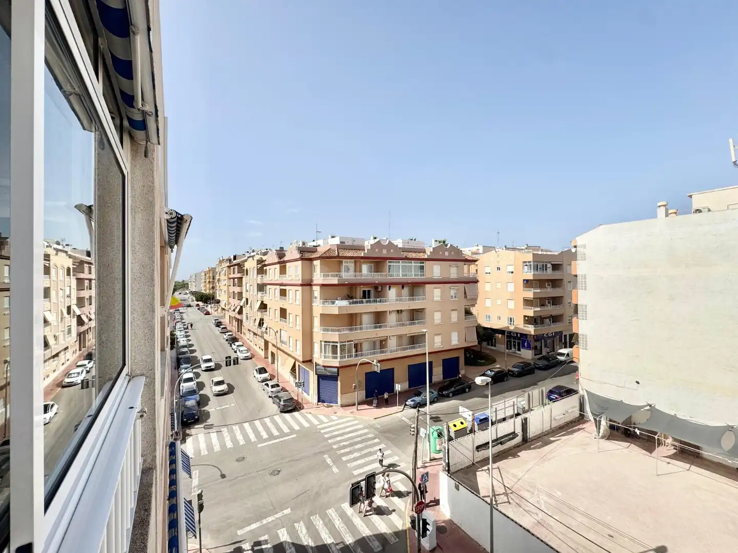 Vista exterior de Apartament de lloguer en Guardamar del Segura amb Aire condicionat, Moblat i Rentadora