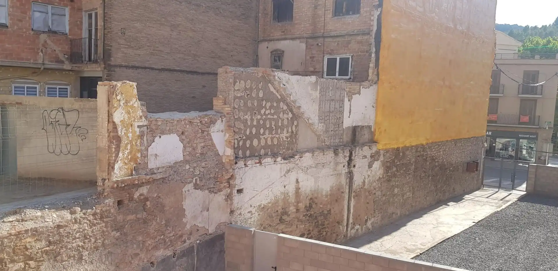 Vista exterior de Edificio en venta en Súria