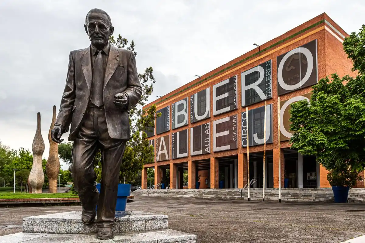 Außenansicht von Gebäude zum Verkauf in Alcorcón