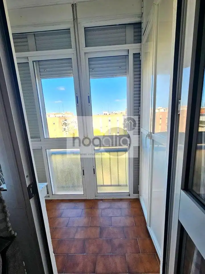 Bedroom of Flat for rent in Sevilla  with Air Conditioner, Terrace and Furnished