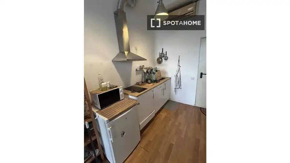 Küche von Wohnung zur Miete in Barcelona mit Klimaanlage, Heizung und Möbliert