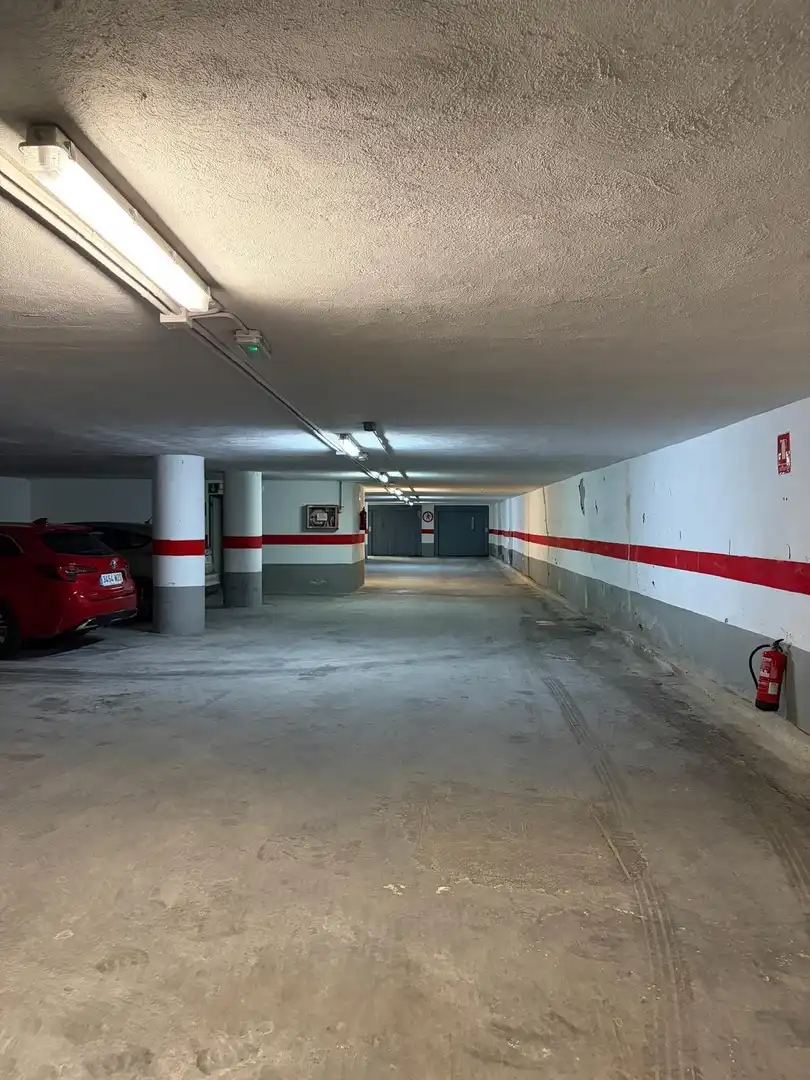 Parkplatz von Garage zum Verkauf in Valencia