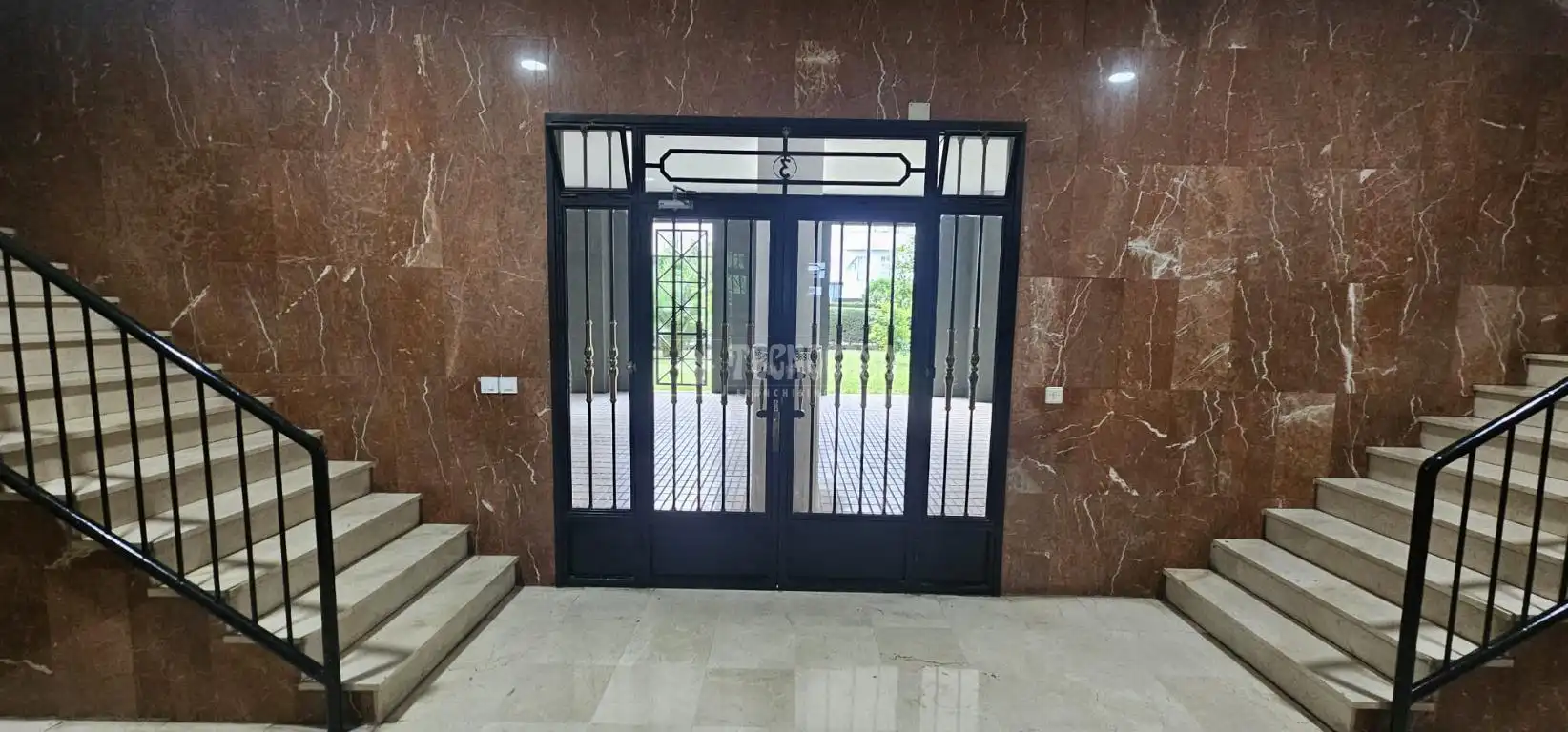 Flat for sale in Sevilla  with Air Conditioner and Terrace