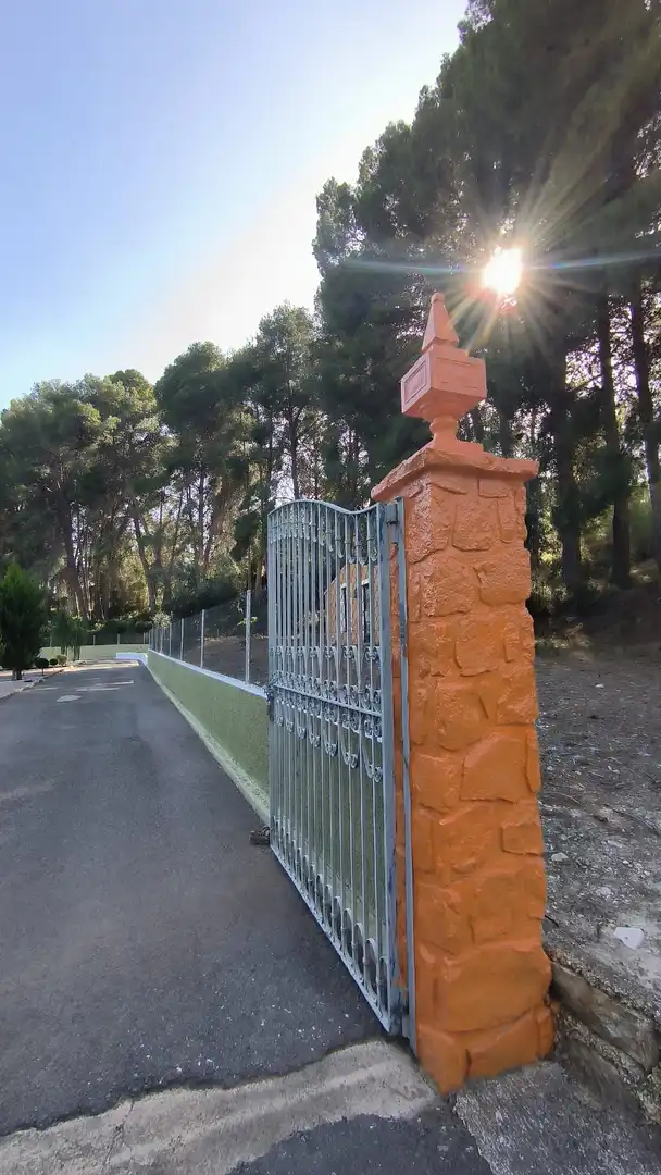 Exterior view of Houses for sale in El Castell de Guadalest  with Air Conditioner, Heating and Terrace