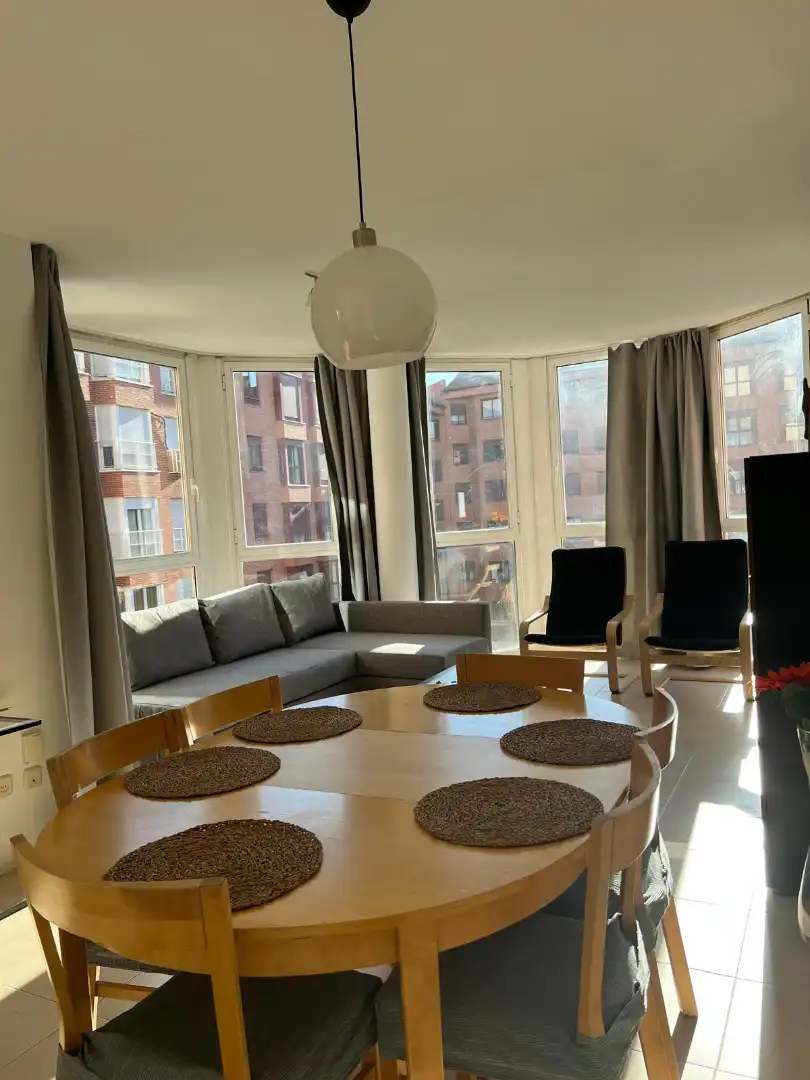 Living room of Flat for rent in Madrid  with Air Conditioner, Heating and Parquet flooring