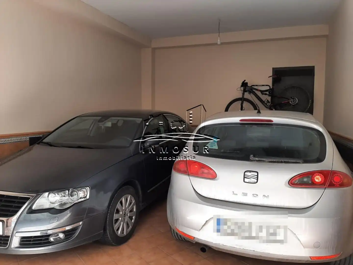 Aparcament de Casa adosada en venda en Lucena amb Traster