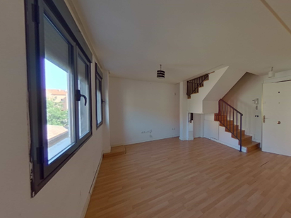 Living room of Duplex for sale in  Toledo Capital