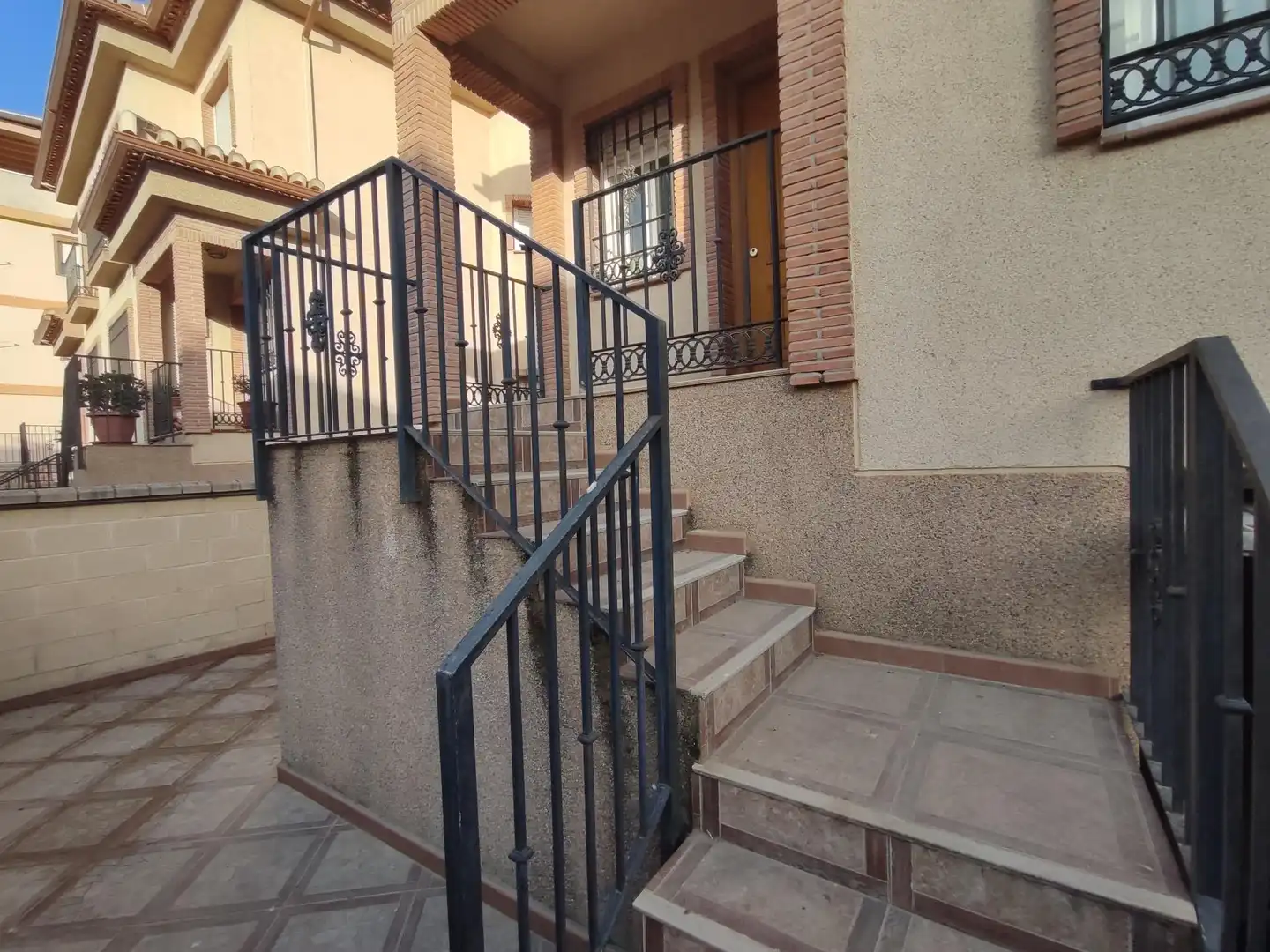 Detached homes for sale in Atarfe