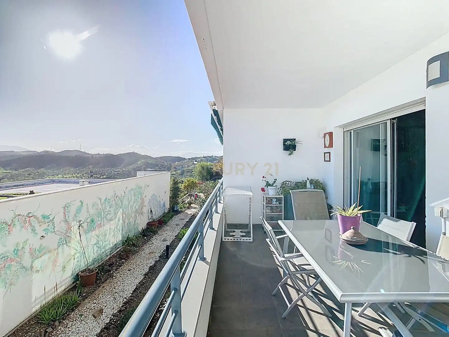 Terrasse von Wohnung zum Verkauf in Málaga mit Klimaanlage, Privatgarten und Schwimmbad