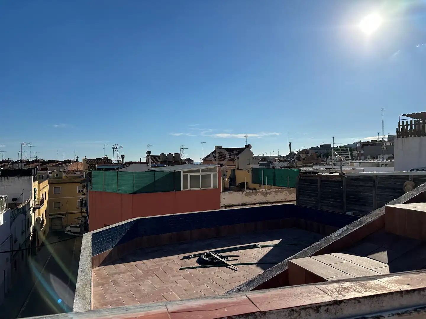 Außenansicht von Einfamilien-Reihenhaus zum Verkauf in Mataró mit Heizung und Terrasse