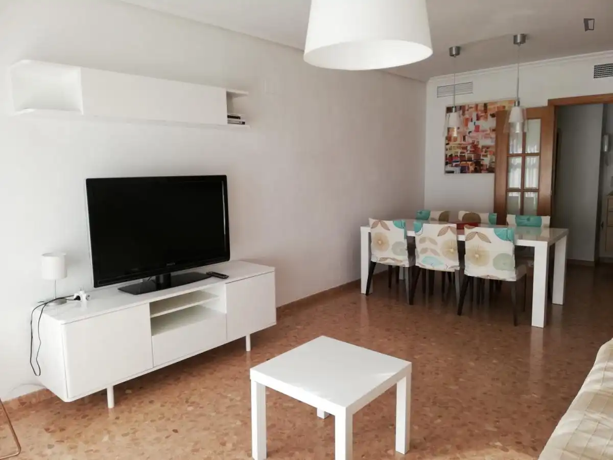 Sala d'estar de Apartament per a compartir en Valencia amb Aire condicionat, Moblat i Forn