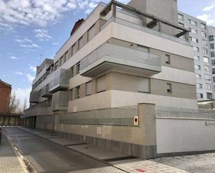 Vista exterior de Pis de lloguer en Valladolid Capital amb Terrassa i Balcó