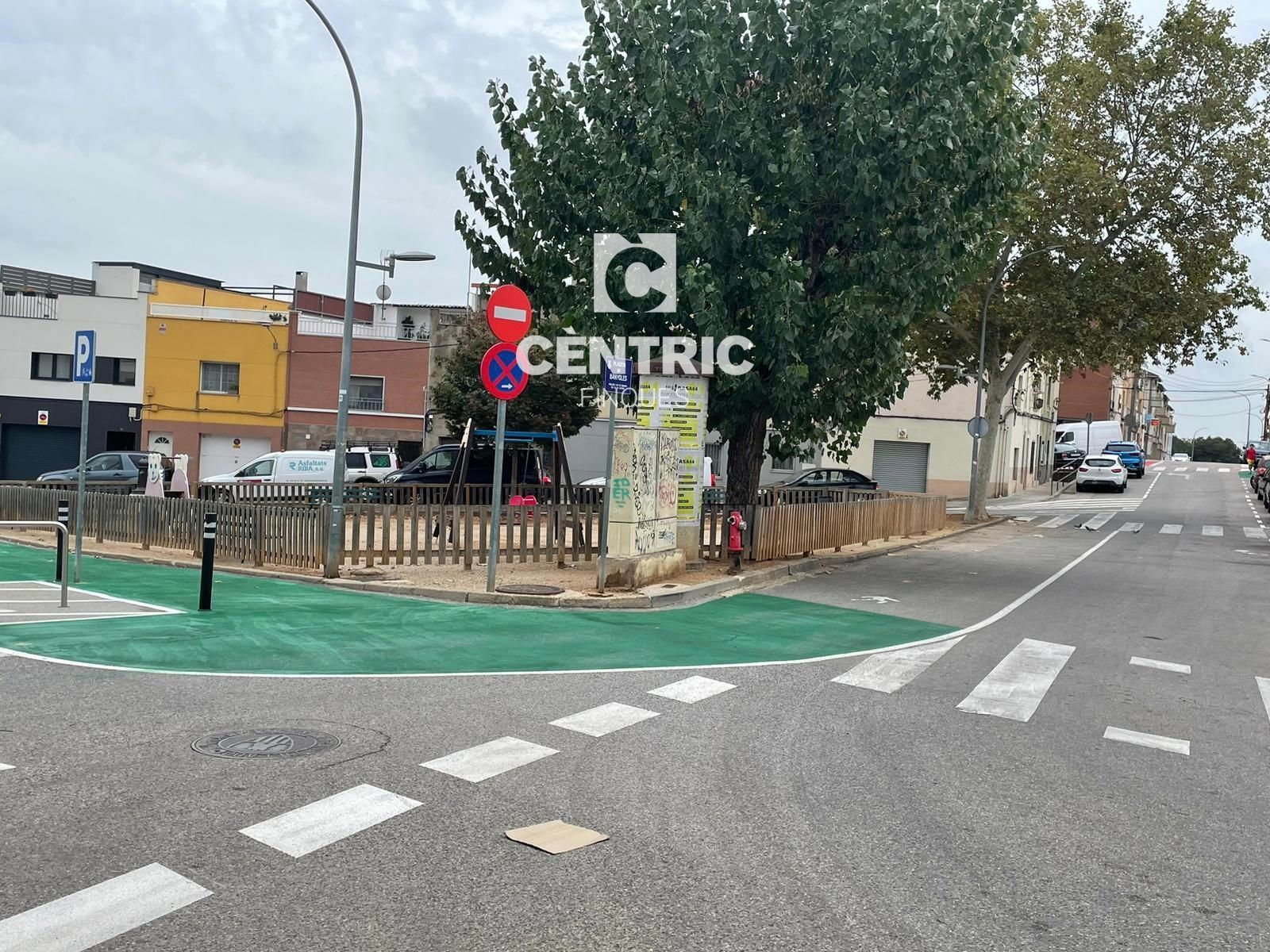 Aparcament de Nau industrial en venda en Terrassa