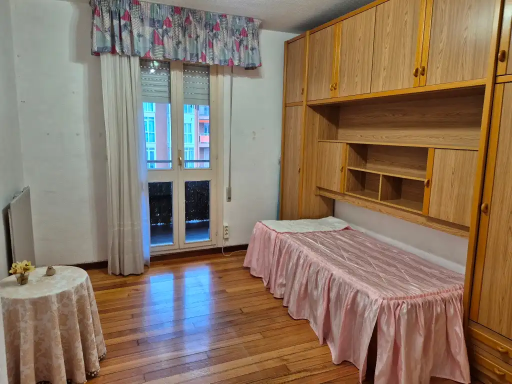 Bedroom of Flat for sale in Santander  with Heating, Terrace and Storage room