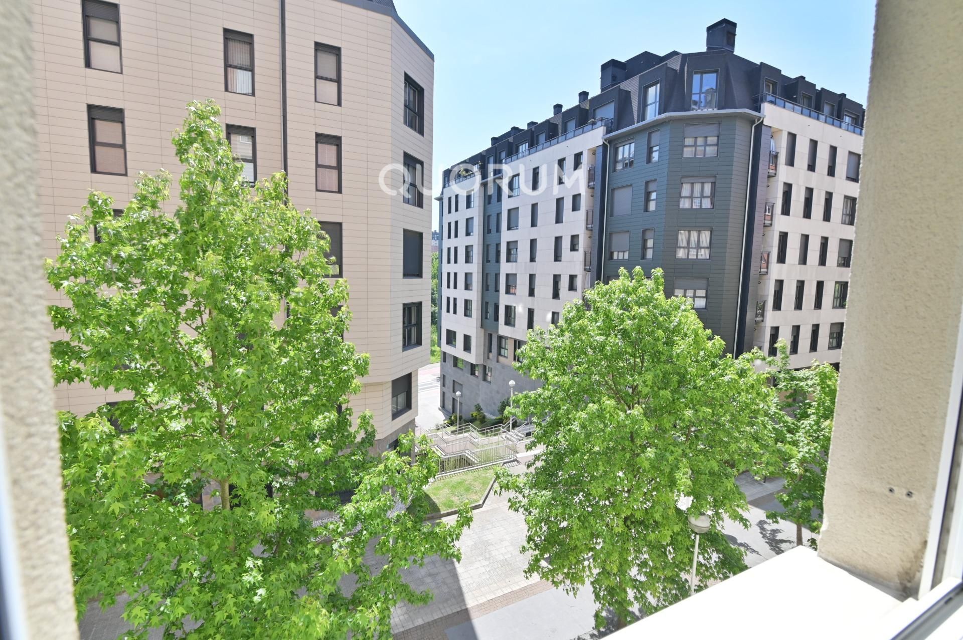 Exterior view of Flat for sale in Bilbao   with Heating and Storage room