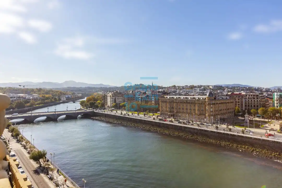 Exterior view of Flat for rent in Donostia - San Sebastián   with Heating