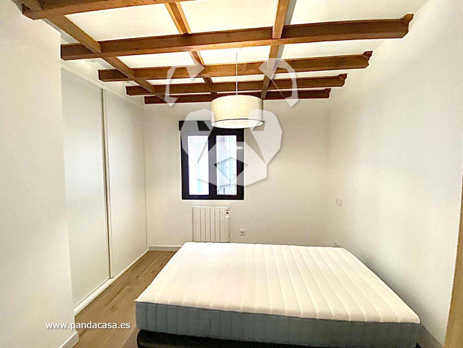 Dormitori de Dúplex de lloguer en  Madrid Capital amb Aire condicionat, Calefacció i Forn