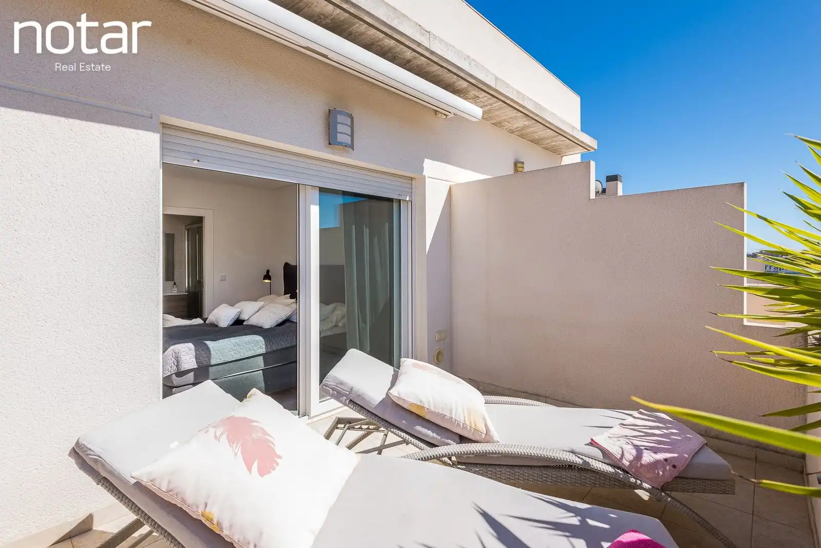 Terrassa de Casa adosada en venda en Torrevieja amb Jardí privat, Terrassa i Piscina