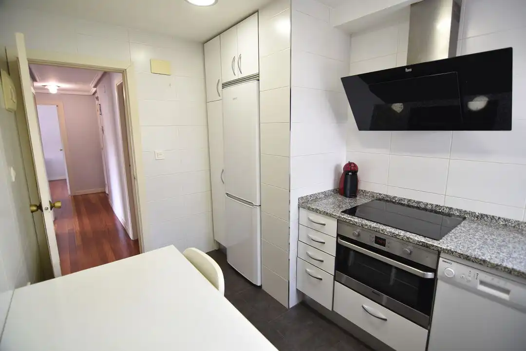 Cocina de Piso en venta en Eibar con Calefacción y Balcón