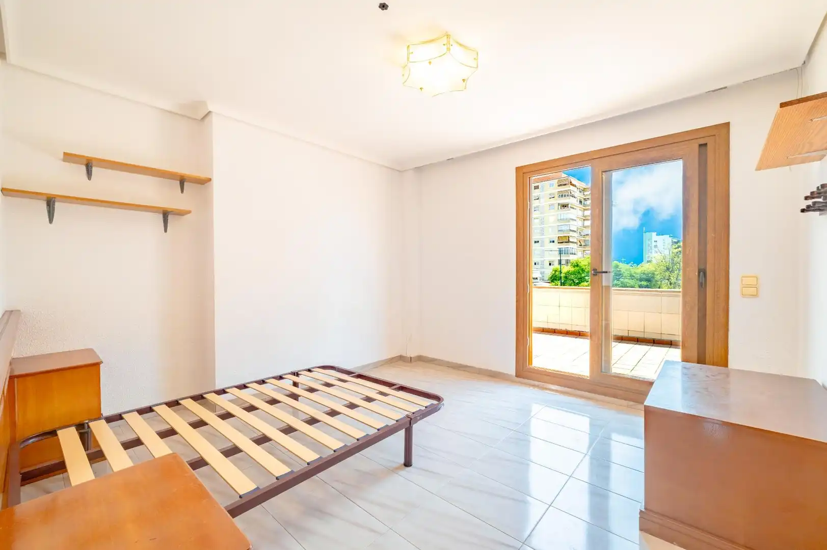 Dormitori de Casa o xalet en venda en Benicasim / Benicàssim amb Balcó i Piscina comunitària
