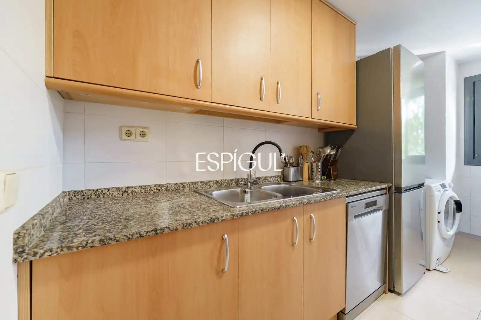 Cuina de Pis en venda en Barcelona amb Aire condicionat, Calefacció i Terrassa