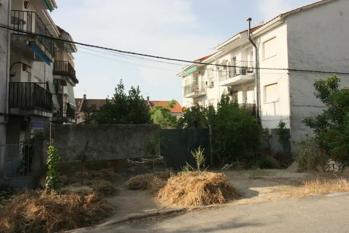 Casa o xalet en venda en Lanzahíta amb Jardí privat